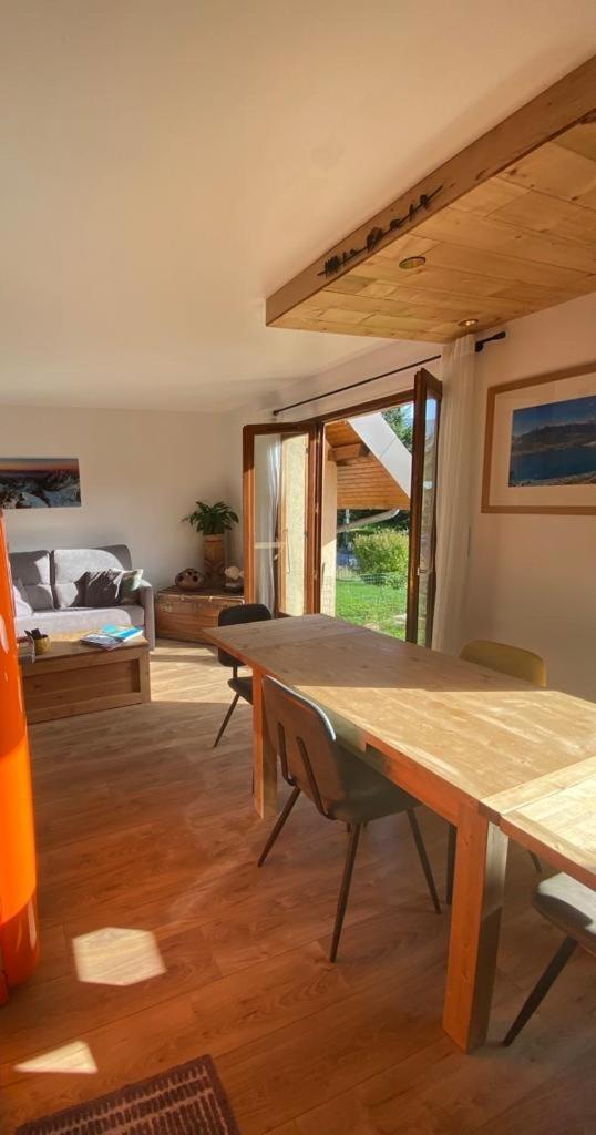 Appartement Au Calme Avec Vue Sur Les Montagnes. Sevrier Luaran gambar